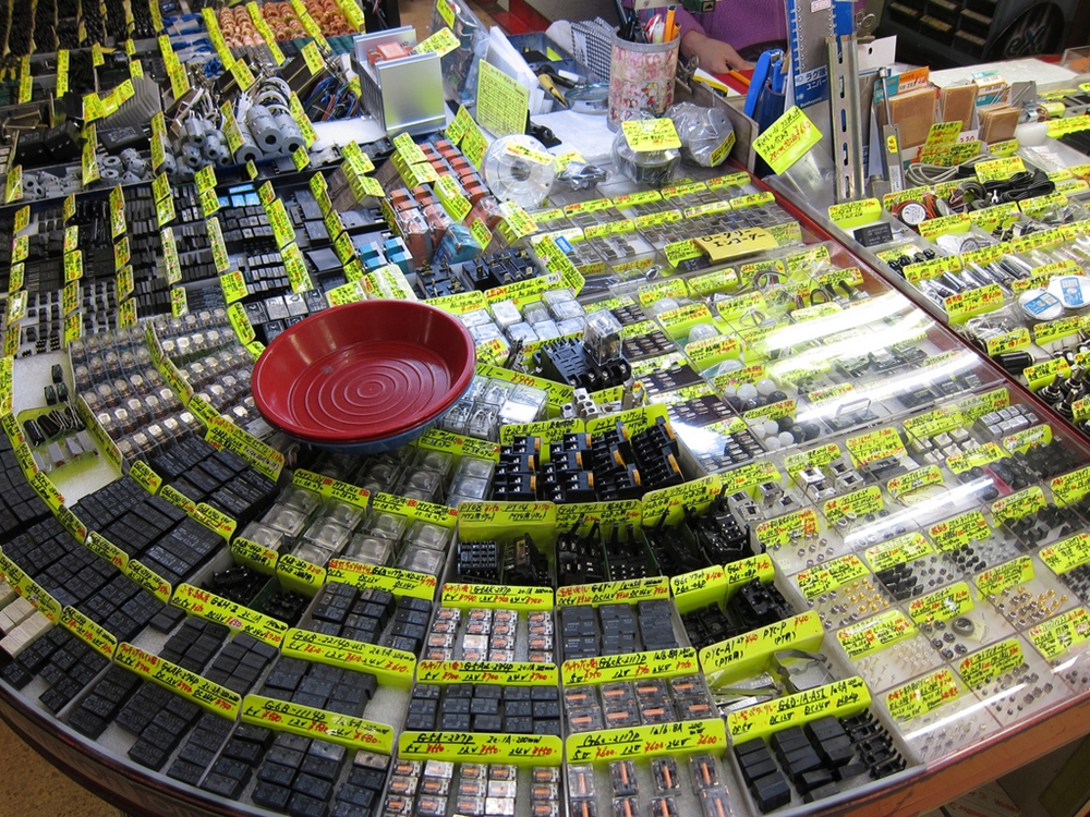 Conheca Akihabara O Paraiso Dos Eletronicos No Japao Tecmundo Conheca Akihabara O Paraiso Dos Eletronicos No Japao Tecmundo