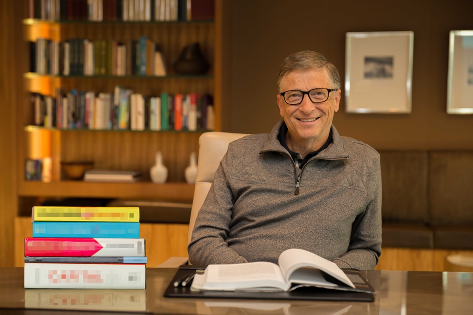 Bill Gates lista cinco livros que todo mundo deveria ler este ano