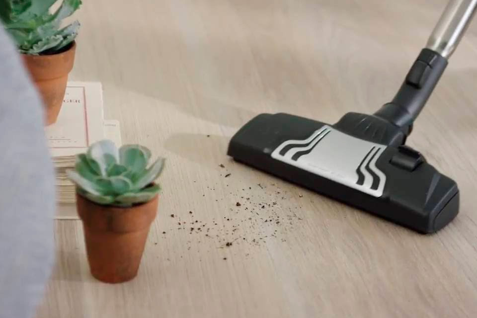 Imagem de: Electrolux apresenta aspirador com design arrojado e motor silencioso