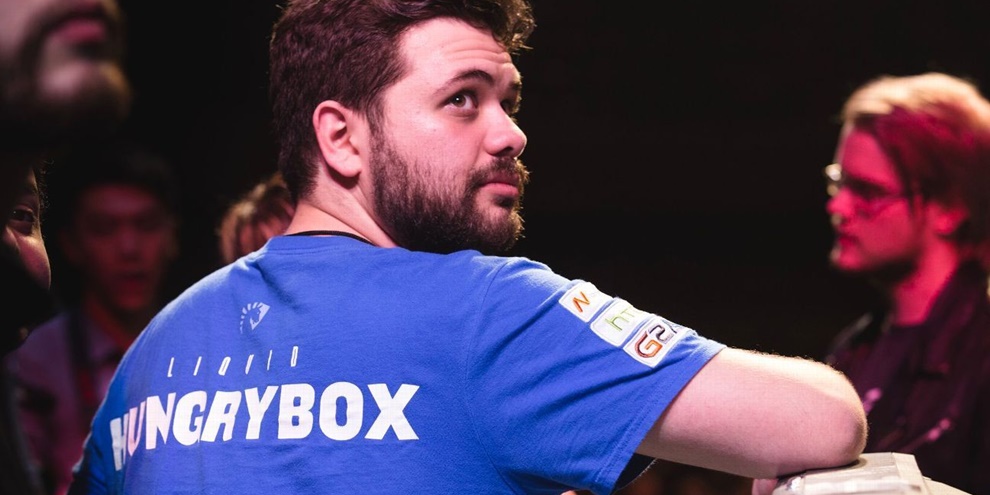 Campeão mundial deixa emprego como engenheiro para ser gamer profissional