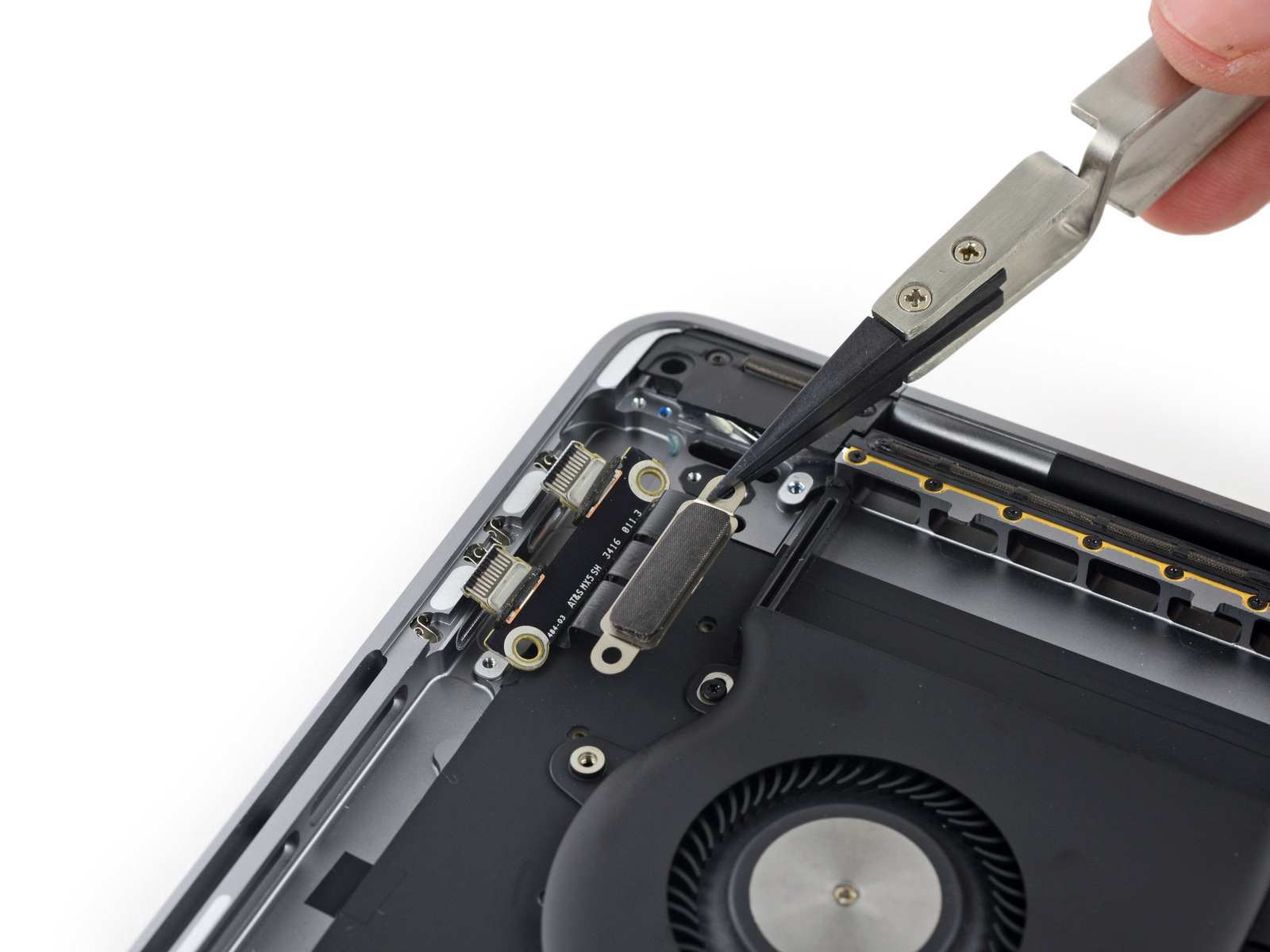 Grades de som do novo MacBook Pro de 13 polegadas são somente estéticas