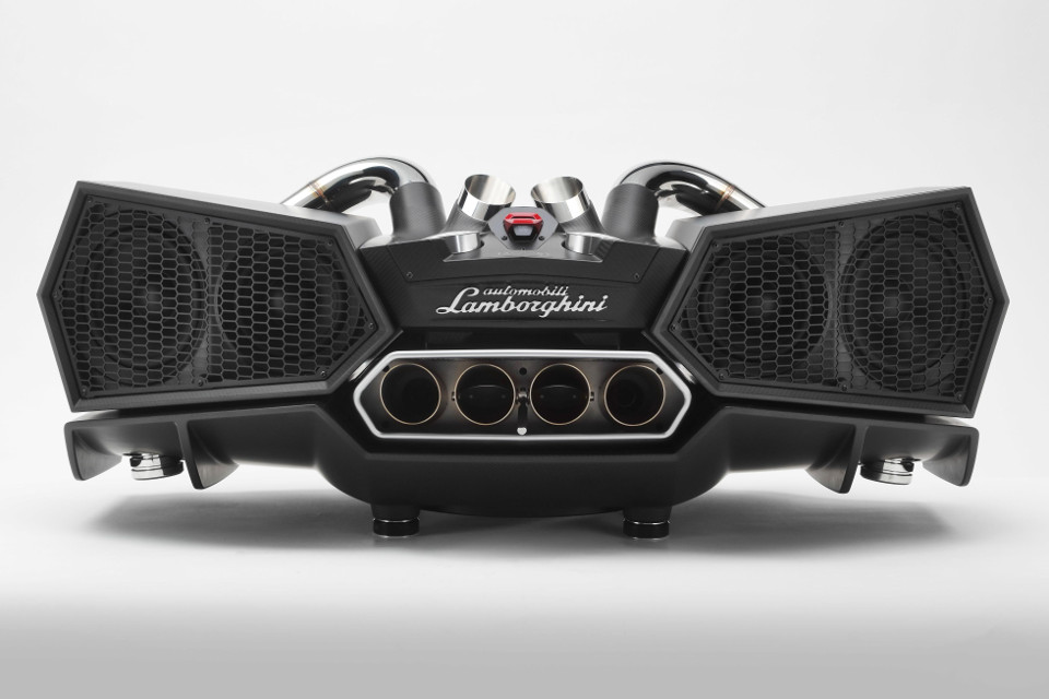 Imagem de: Esta soundbar inspirada nos carros da Lamborghini custa mais de R$ 70 mil