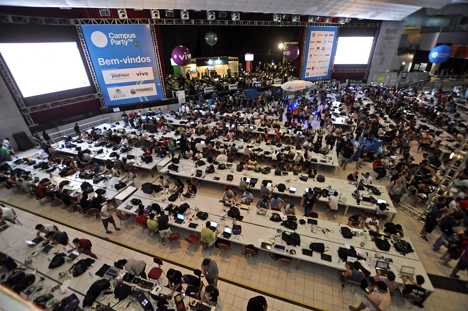 Confira as novidades da 10ª edição da Campus Party Brasil em 2017