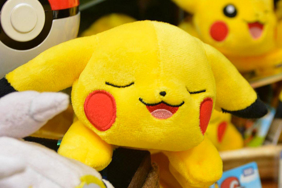 Imagem de: 'Hacker' aos 6: menina desbloqueia iPhone da mãe e gasta US$ 250 em Pokémon