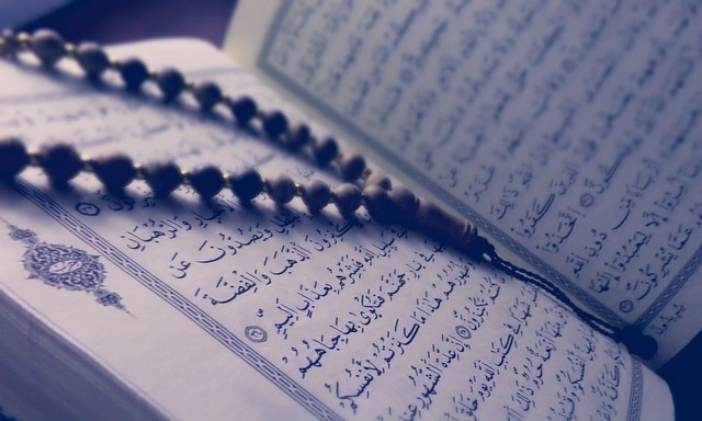 La poesía en El Corán, libro sagrado del Islam – Es Noticia Hoy