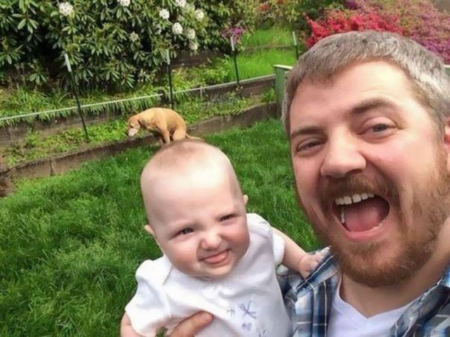 📷 Selfie com o bebê | Bored Panda