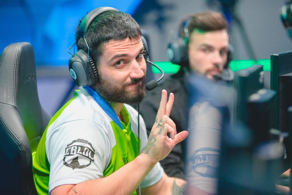Estrela brasileira: brTT brilha no primeiro dia de All Star e avança no x1