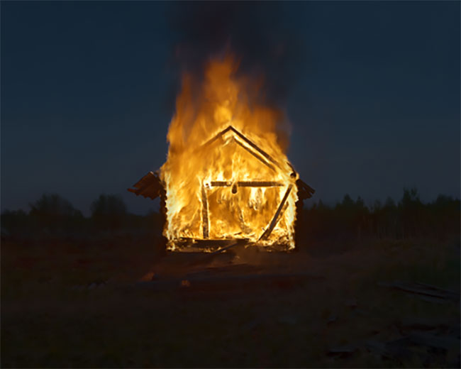 Casa incendiada