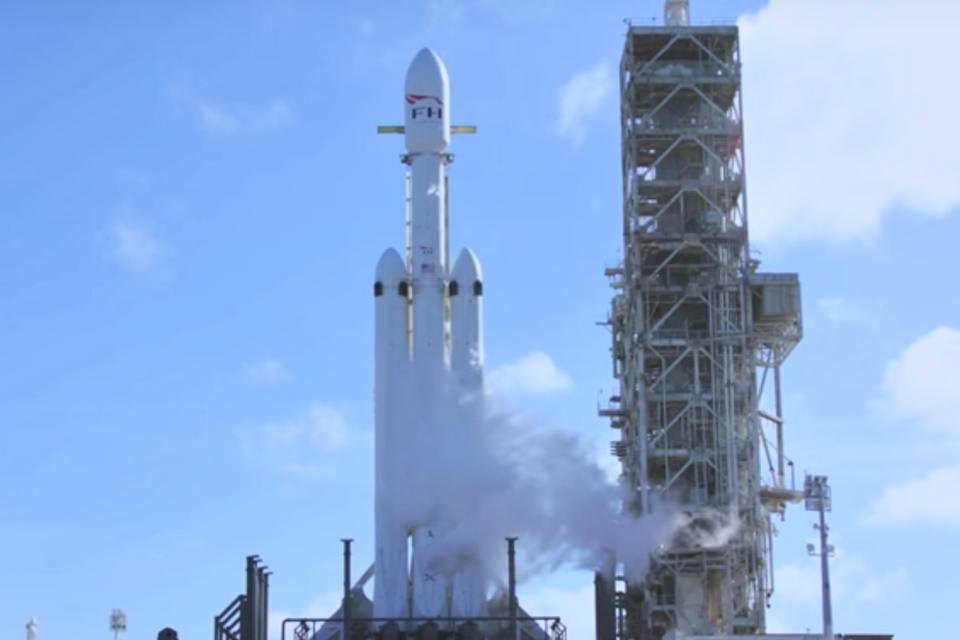 Lançamento do foguete Falcon Heavy foi o 2º stream mais
