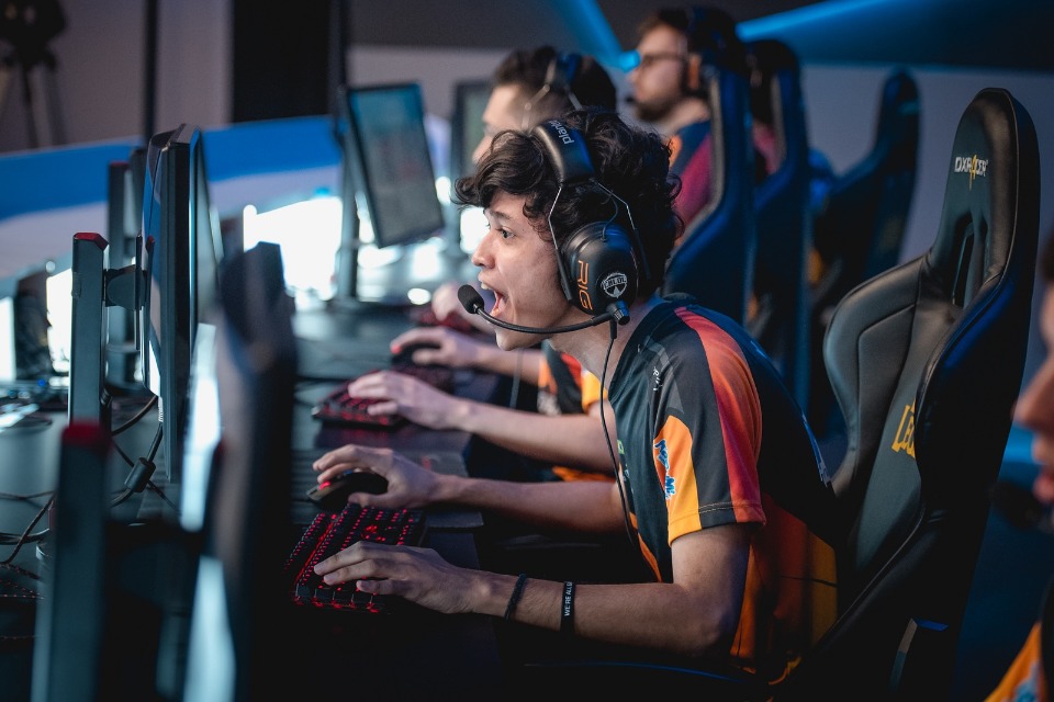 CBLoL - KaBuM se reafirma na liderança e lanterna tem novo dono