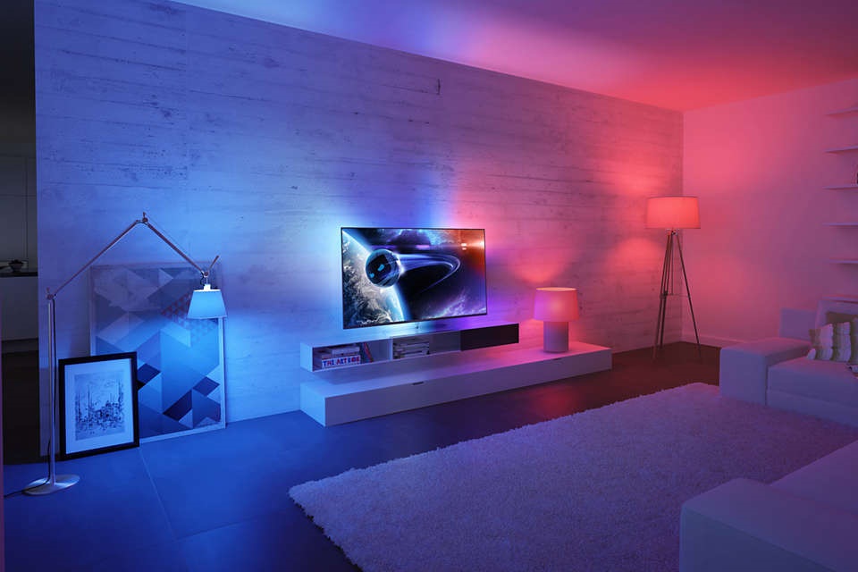 Imagem de: Philips volta a produzir TVs com Ambilight para o mercado brasileiro