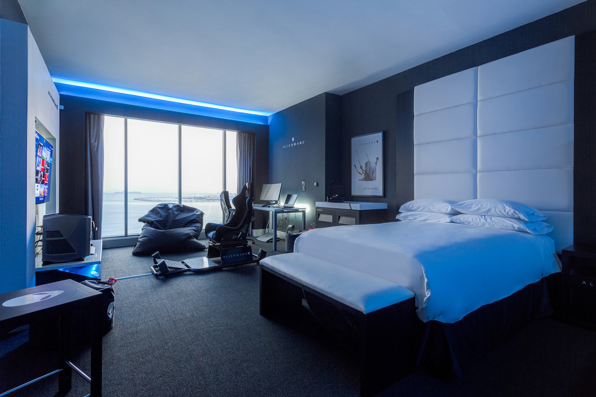 Alienware Room transforma quarto de hotel no Hilton Panamá em paraíso gamer