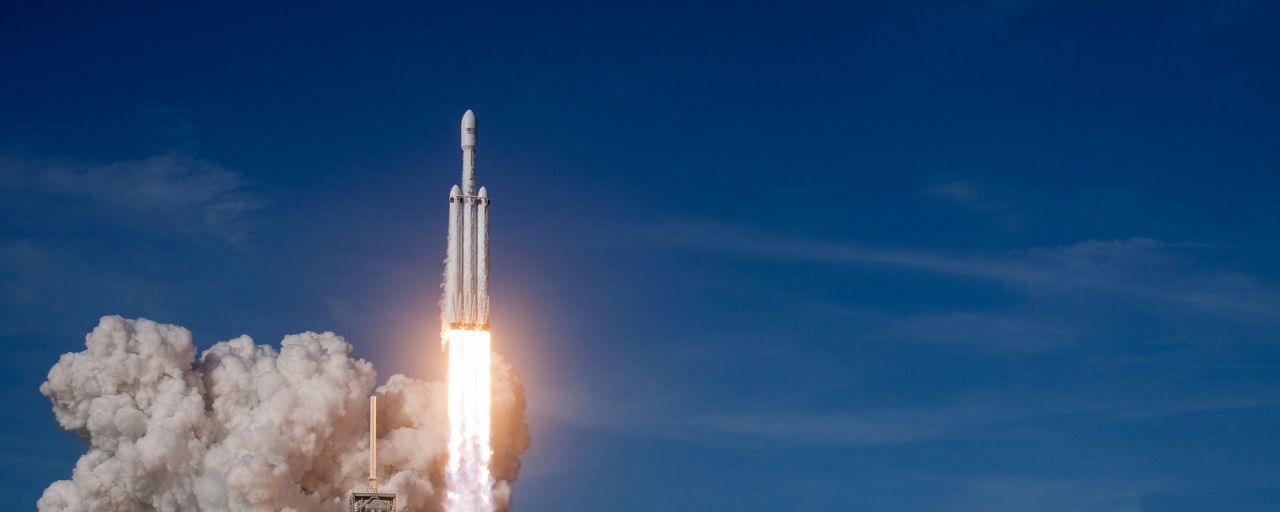 Resultado de imagem para Falcon Heavy, da SpaceX.