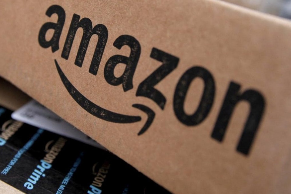 Imagem de: Relatório aponta que Amazon continua vendendo itens ligados ao Nazismo