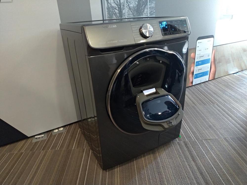 Samsung traz ao Brasil máquina de lavar inteligente com ciclos mais rápidos - TecMundo