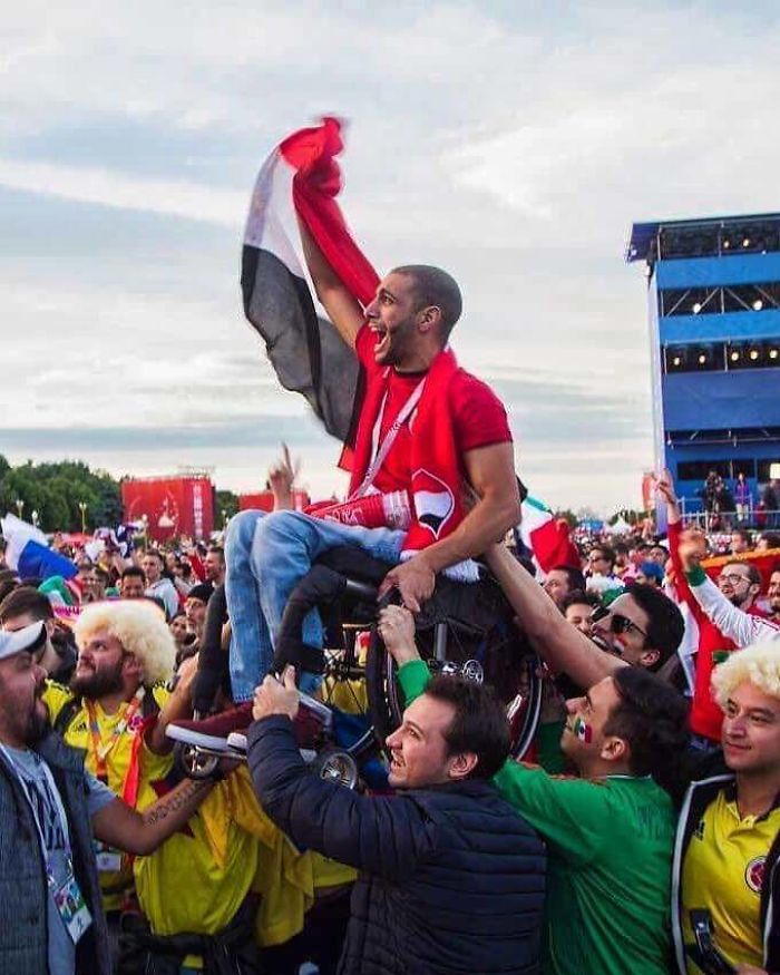 emocionante