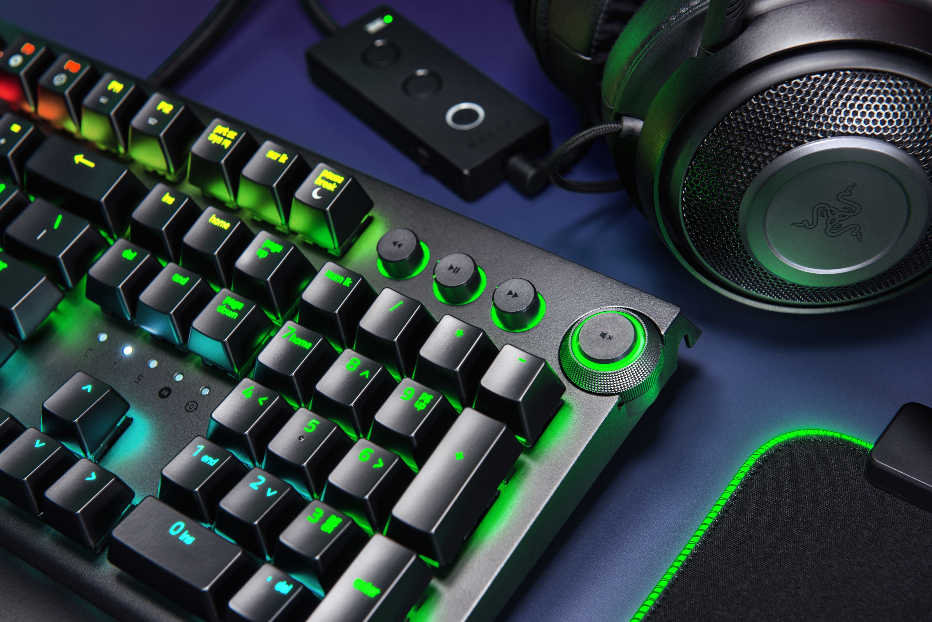 Razer revela novas versões (e caras) do Kraken, BlackWidow e Mamba