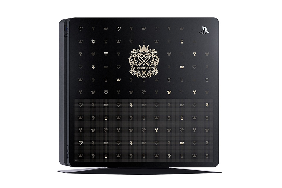 Sony anuncia PS4 temático de Kingdom Hearts 3
