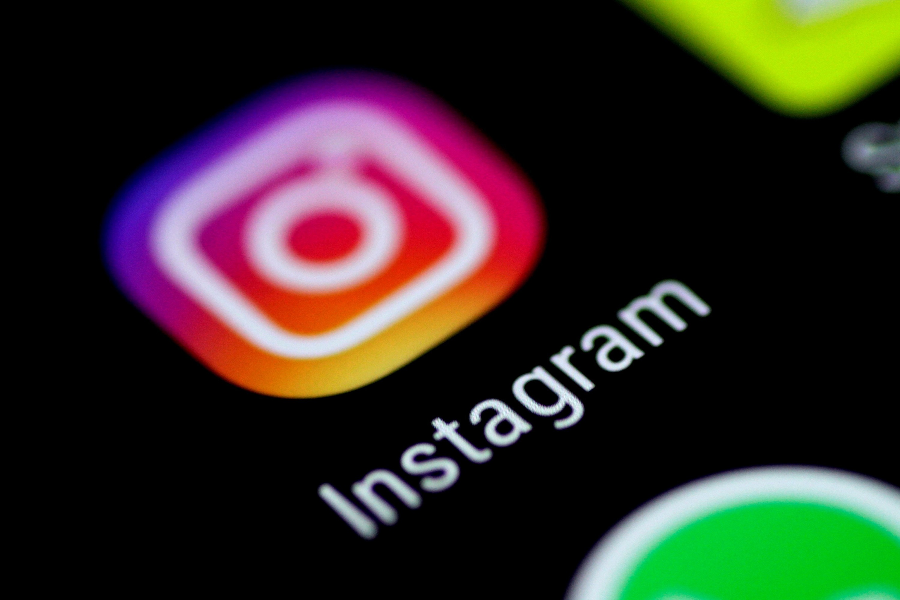 Imagem de: Criminosos sequestram contas no Instagram e cobram pagamento em Bitcoin