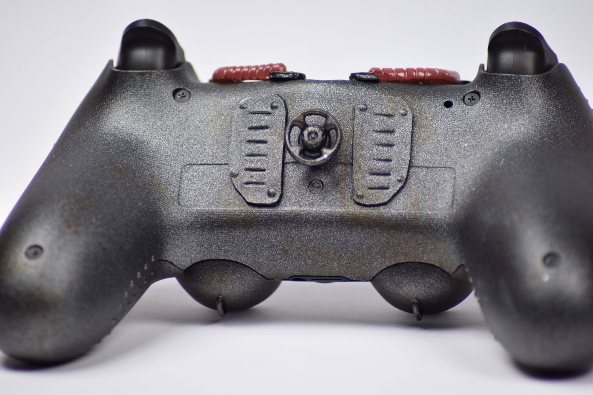 Veja o DualShock 4 personalizado para se parecer um Power Armor de Fallout