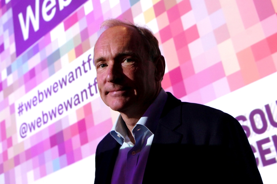 Imagem de: Criador da web propõe um ‘novo contrato’ para proteger e ampliar a rede