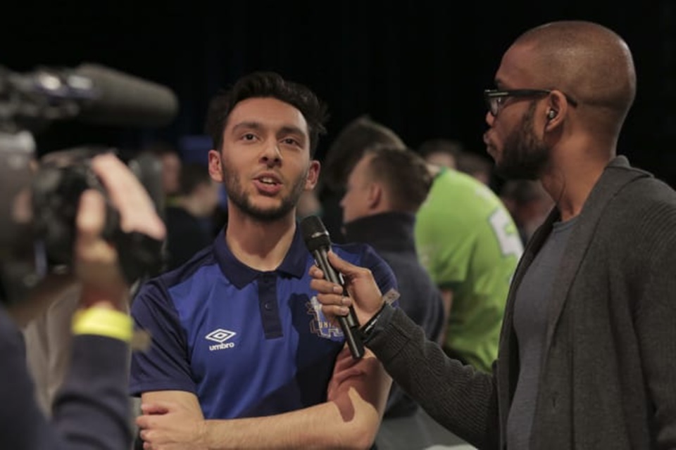 Jogador profissional de FIFA 19 é suspenso por usar termas homofóbicos