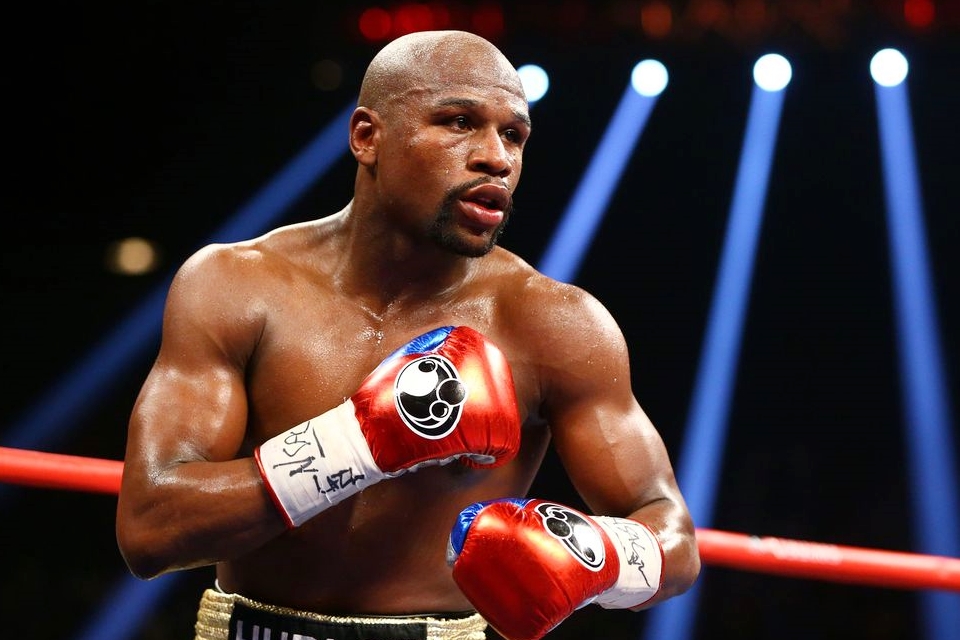 Imagem de: Floyd Mayweather e DJ Khaled levam multa por promoção ilegal de criptomoeda