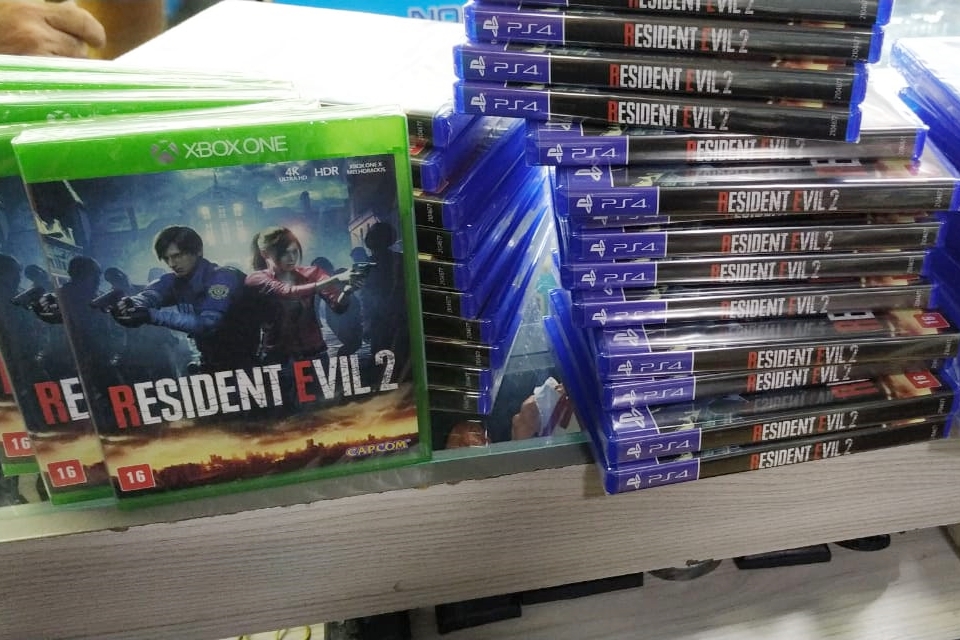 Resident Evil 2: jogo chega às lojas um dia antes do lançamento no Brasil