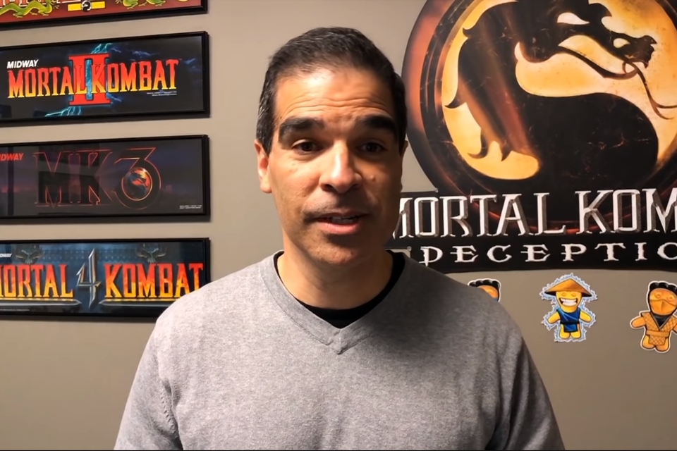 Ed Boon grava vídeo de Mortal Kombat 11 em português e agradece o Brasil