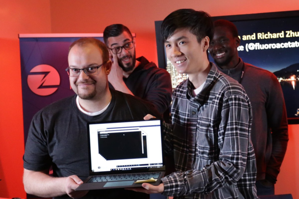 Safari, Edge e Firefox têm segurança derrubada em evento hacker