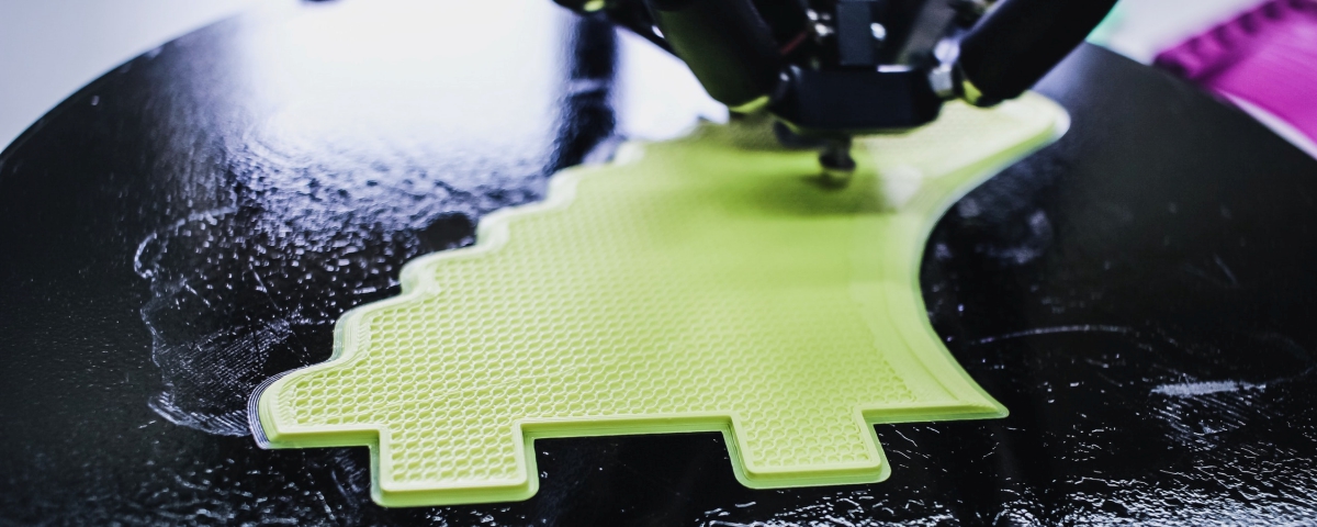 Imagem de: Cientistas usam luz ultravioleta para imprimir em 3D com dois materiais