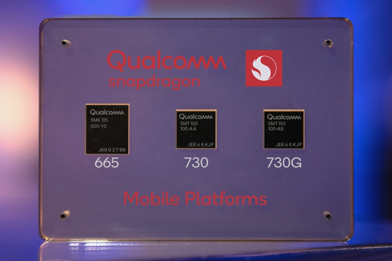 Qualcomm anuncia chipsets intermediários com foco em IA, câmera e jogos
