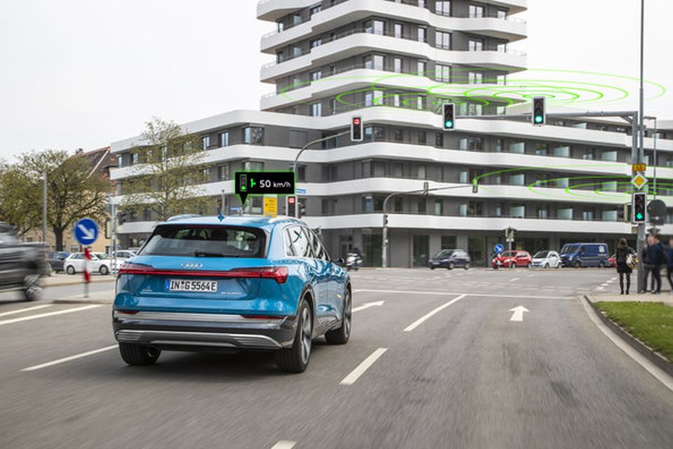 Audi implanta sistema que conecta carros e semáforos na Alemanha