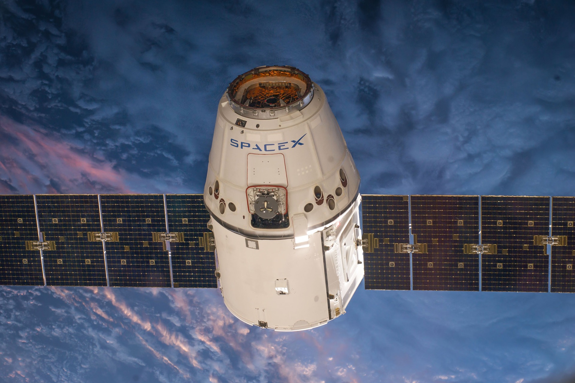 Engenheiro é acusado de falsificar relatórios de peças da SpaceX