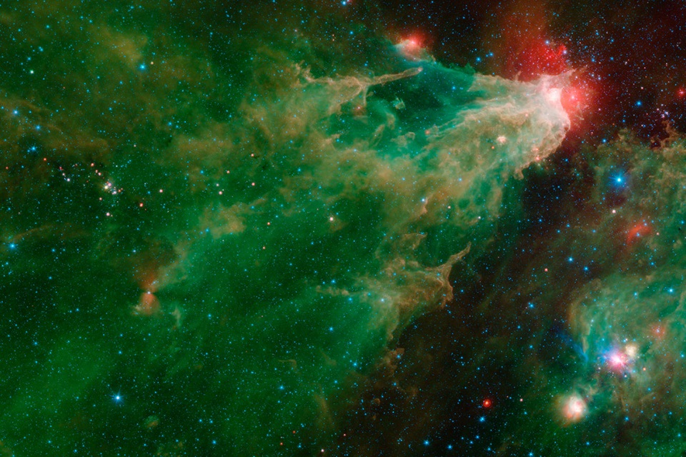 NASA divulga imagens incríveis capturadas por telescópio espacial condenado
