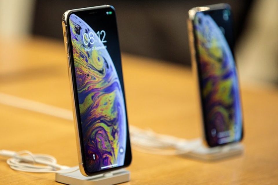 Rumor: Apple deve aumentar uso de OLED para não ter que indenizar a Samsung