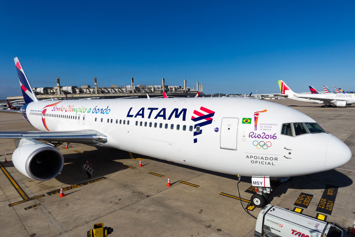 Falha em sistema de avião LATAM deixa hackers roubarem dados sigilosos