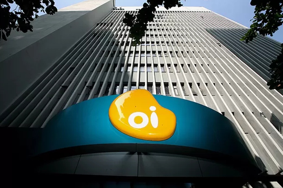 Imagem de: Oi pode vender segmento móvel caso 'gere valor', diz executivo