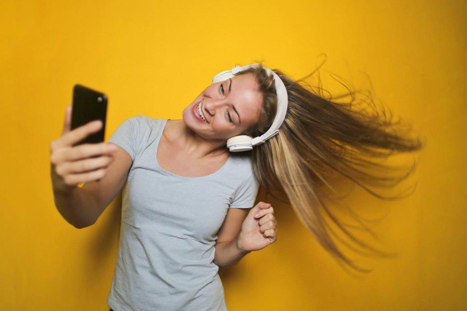 Xiaomi obtém patente de câmera debaixo de tela