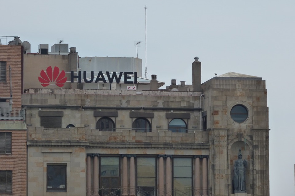Huawei assume o controle da maior loja da Meizu na cidade chinesa Shenzhen