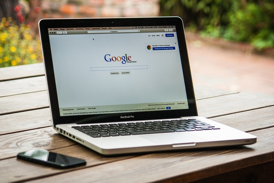 Google é acusada de desrespeitar lei de proteção de dados na UE