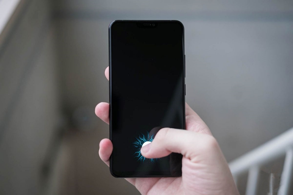 Apple deve lançar iPhone com Face ID e biometria sob a tela em 2021