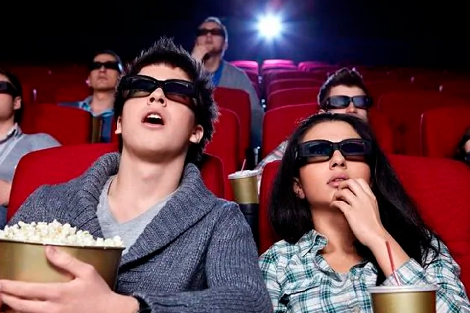 Em tempos de Netflix, jovens são maioria nos cinemas, indica pesquisa