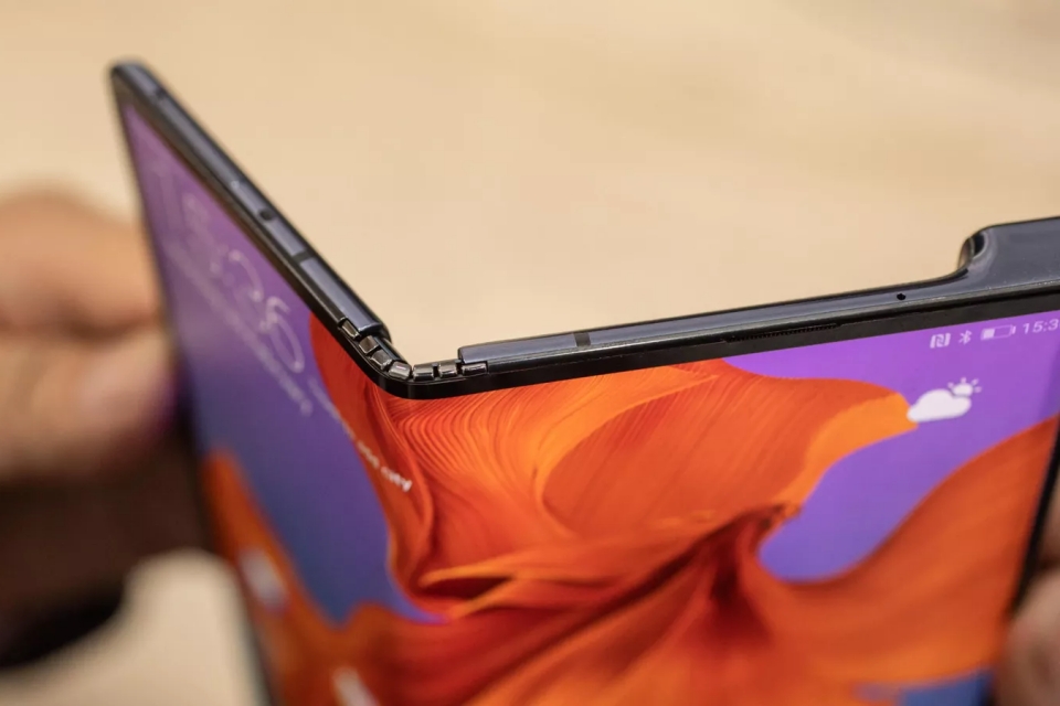 Huawei Mate X 'aprimorado' pode vir com Kirin 990 e câmeras do P30