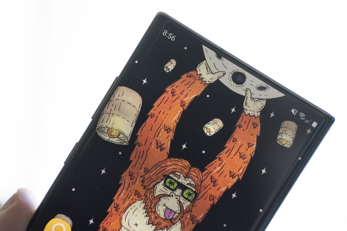 Samsung lança wallpapers que escondem buraco na tela do Galaxy Note 10