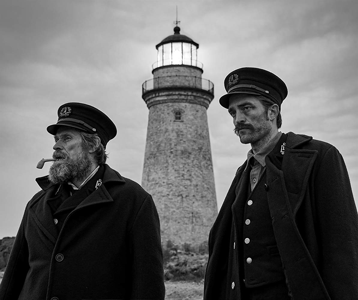 Willem Dafoe e Robert Pattinson em O Farol (Fonte: IMDb/Reprodução)