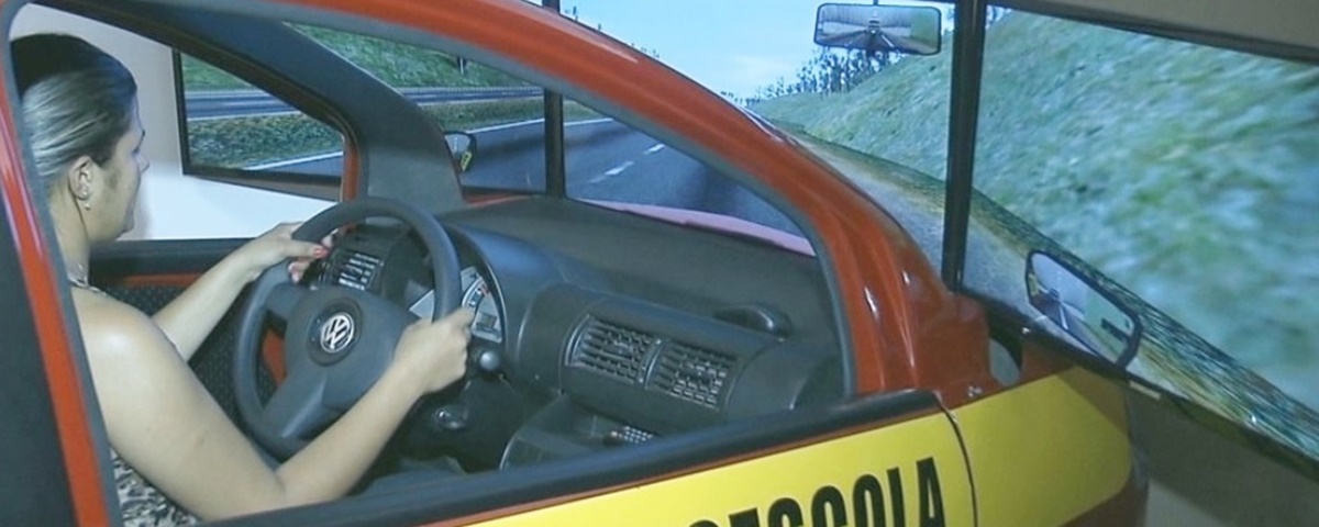 Tirar CNH não exige mais simulador e tem menos aulas 