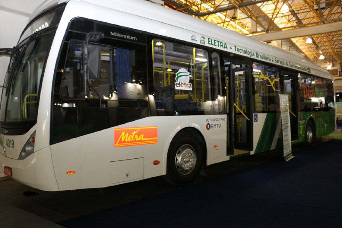 Imagem de: Empresa apresenta ônibus elétrico com tecnologia 100% nacional