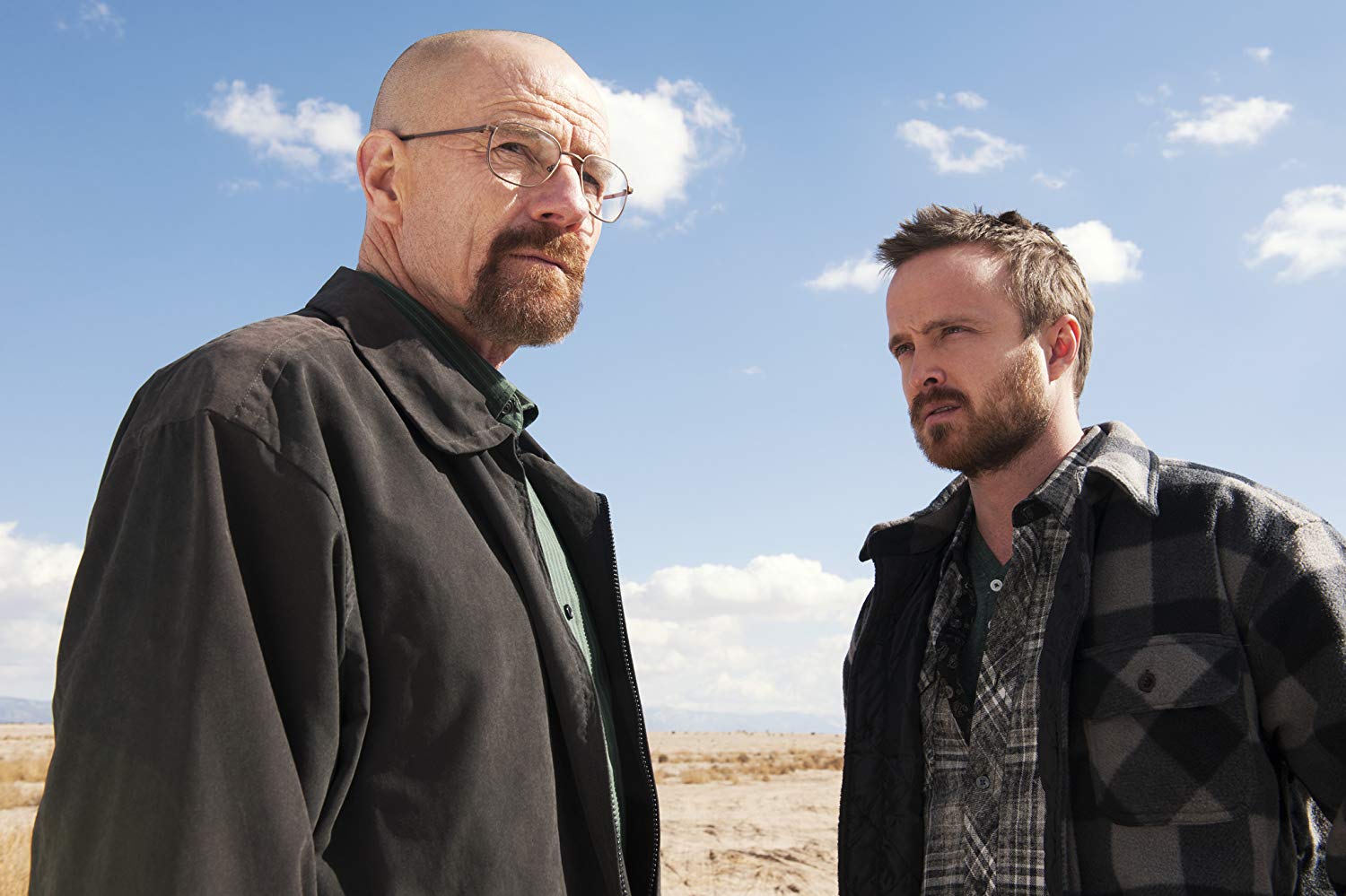 Bryan Cranston e Aaron Paul em Breaking Bad (Fonte: IMDb/Reprodução)