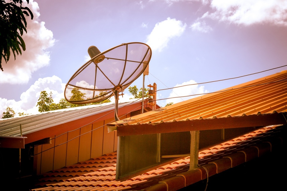 Parabólicas podem atrasar o 5G brasileiro em três anos